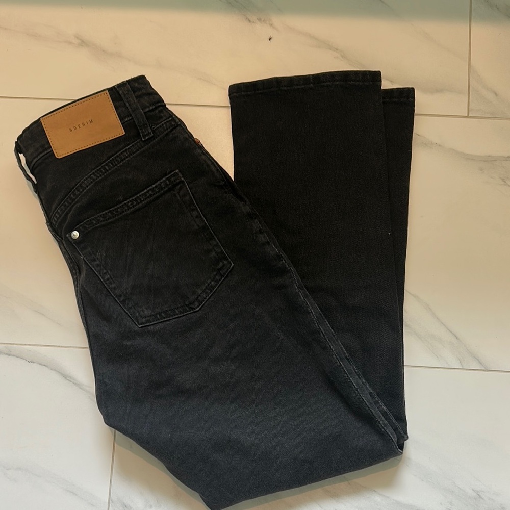 H&M Black Straight Leg Jeans Classic Style